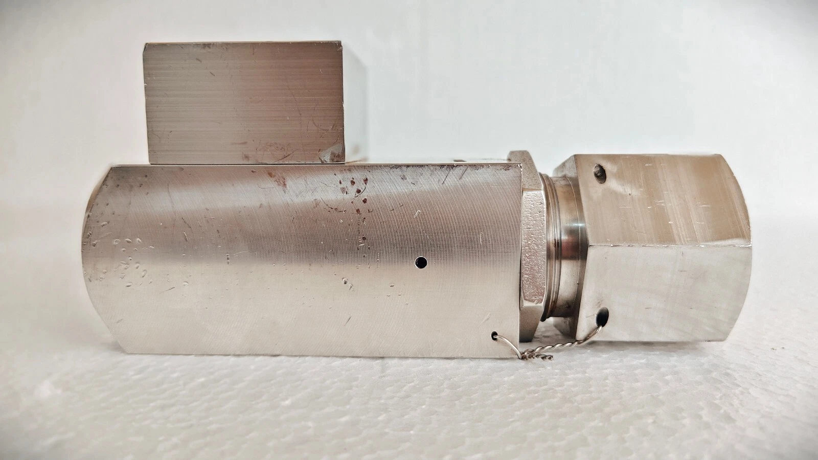 admin/uploads/uploads/gilmore proserv 25331-5 valve 5500 psi g308394_2.webp